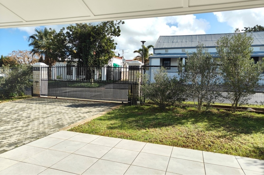 2 Bedroom Property for Sale in Moorreesburg Western Cape